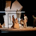 "Dečak s koferom" osvojio šest nagrada: Predstava Malog pozorišta "Duško Radović" na međunarodnom festivalu u Skoplju