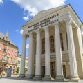 Plaćeno pola milijarde više, čeka se Vučić da preseče vrpcu: Završena rekonstrukcija pozorišta u Subotici