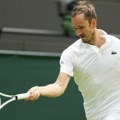 Odličan start ruskog tenisera: Medvedev ubedljiv u prvom kolu Vimbldona