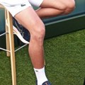 FOTO Ovako izgleda Novakovo operisano koleno bez steznika