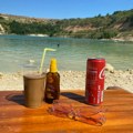 Srpski karibi za male pare! Ležaljke 500, pedalina 1.000, hladno pivo 280 rsd - Ljudi poludeli za ovim mestom