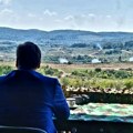 Narod plaća, Vučić kupuje podršku za opstanak