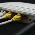 Jedno dugme na ruteru ubrzava internet, a skoro niko ga ne koristi