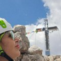 Hrabro gospodari Via feratama: Nikoleta Petković, vaspitačica iz Zrenjanina vikendom planinari i osvaja najviše planinske…