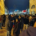 Protesti širom Srbije zbog sinoćnjeg nasilja: Novosađani se nalaze u 18 sati ispred SNP-a