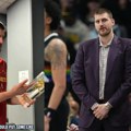 Jokić dobio trofeje, pa delio NBA savete o estetici