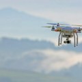 Dron pogodio zgradu u Rumuniji, dve osobe lakše povređene