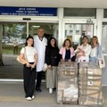 Odeljenje neonatologije UKC Niš dobilo dve nove kolevke zahvaljujući humanitarnoj akciji „Matura za sve“