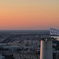 Transparent „Studenti pobeđuju“ osvanuo na Mostu na Adi