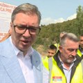 "Od Beograda do Novog Pazara za 2 sata i 10 minuta!" Vučić obilazi rekonstruisani put u Raškoj: "Ovo stvarno izgleda kao…