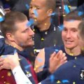 Gospodin Nikola Jokić: Umesto da slavi sa saigračima, Srbin prvo otišao da zagrli Bogdana i Zubca