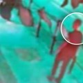 Pogledao je ubicu u oči: Jedan detalj sa uznemirujućeg snimka ubistva promakao svima: Ovo se desilo pre dolaska džipa…