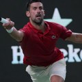 Navijač Rodžera Federera stao u odbranu Đokovića: "Ne razumem mržnju, uživajte i gledajte Novaka..."