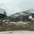 ”Ukleta žičara” na Durmitoru stara oko 35 godina Imala nedostatke, troje ljudi evakuisano, među njima i Srbin (video)