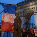 Francuski poljoprivrednici ponovo blokiraju Pariz