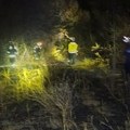 (Foto) Nema odmora za novosadske vatrogasce! Okršaj s vatrenom stihijom u Deliblatskoj peščari i po mrklom mraku: Borba i…