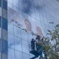 Novi Sad skida Vučića sa zidova: Posle više godina uklonjen ogroman transparent sa Bulevara oslobođenja