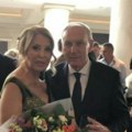 Žena Dragana džajića u osmoj deceniji prava bomba: Mnogi ne veruju da je ona majka ovim lepoticama (foto)