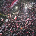 Prethodna vlast izvela desetine hiljada ljudi u Varšavi protiv nove proevropske vlade