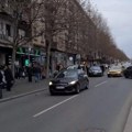 Automobil udario ženu na trotoaru Težak sudar u centru Beograda! Na licu mesta pripadnici policije i hitna (foto, video)