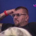 Janjuš uhvaćen u zagrljaju ove žene Isplivala slika, on joj se obratio: Mogla bi biti moja