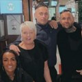 Otac preminuo na sahrani svog sina: Srušio se dok je posmatrao kako unose kovčeg u kapelu "Umro je zbog slomljenog srca"