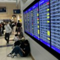 Otkazane stotine letova širom Amerike — snežna oluja i problemi sa softverom