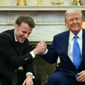 Tramp otpisao Makrona: On će uskoro napustiti funkciju