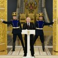 Kremaljsko carstvo samoće