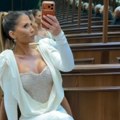 "Zaprošena sam! Rekla sam DA!" Ana Radulović iznenadila sve objavom - zablista u belom