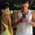 Bicepsi, gluteus... sve istrenirano i izvajano u fulu! David sa ženom pozira u teretani, ona grmi u kombinezonu