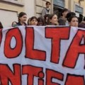 Italijanski srednjoškolci okupirali škole, veliki marš u Torinu
