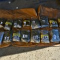 U automobilu u Blacu pronađeno 8,8 kilograma marihuane, uhapšen muškarac