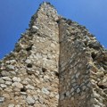 Kula „Železnik“ – srednjevekovni grad kod Miljkovca nastao u vreme kneza Lazara (VIDEO)
