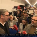 Vidno neraspolaženog Vučića u vozu za Mitrovicu uveseljavao Vučićević: „U Kragujevcu je bilo 16.000, a nas će biti…