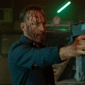 Ponekad je porodični odmor najopasnije mesto za tatu: Bob Odenkirk i Šeron Stoun u akcionom trileru „Niko 2″