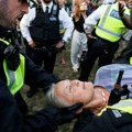 Protest u Londonu u znak podrške zabranjenoj organizaciji Palestinska akcija: Policija upozorila na hapšenja