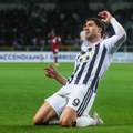 Barselona se vraća po Vlahovića