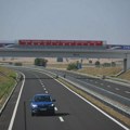 Umeren intenzitet saobraćaja, dobri uslovi za vožnju