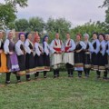 Prošlog petka u Stajićevu održan festival folklora „Hajde dođi, kolo vodi“ [FOTO] Stajićevo - Festival folklora