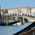 Pegla, radijatori, bojleri, propeleri, gume i oluci: Iz kanala u Veneciji izvađeno 1.500 kg smeća