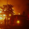 Uživo Velika borba sa vatrom; Specijalci na ulicama; Steže se obruč, svuda gori FOTO/VIDEO