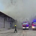 Veliki požar u Novom Pazaru! Hitno upućeni vatrogasci iz okolnih gradova, na terenu hitna pomoć i policija