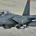 "Proporcionalni odgovor": Američka vojska gađala iranske ciljeve kod Ormuza nakon rušenja helikoptera Apache