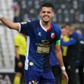A, sad napad na titulu? Zukić u Vojvodini za 2,5 miliona evra!
