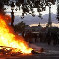 Francuske obveznice pale zbog nasilnih protesta