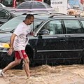 U narednih sat vremena nevreme u ovom delu Srbije: Očekuju se pljuskovi sa grmljavinom! Na snazi upozorenje zbog poplava