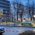 Najmanje jedna osoba ranjena u pucnjavi u Minhenu, policija traga za napadačem