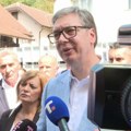 "Bravo, predsedniče" Vučić u obilasku destilerije TIM saslušao želje građana, ovo im je čvrsto obećao (foto)