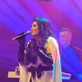 (Video) Dragana Mirković odmah prekinula koncert: Obuzela je tuga kad ga je videla poniženog na sceni: "Ovo je bolno gledati"